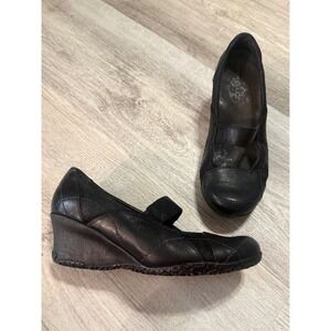 Merrell Black Leather Wedge Mary Jane Shoes Women's Size 7